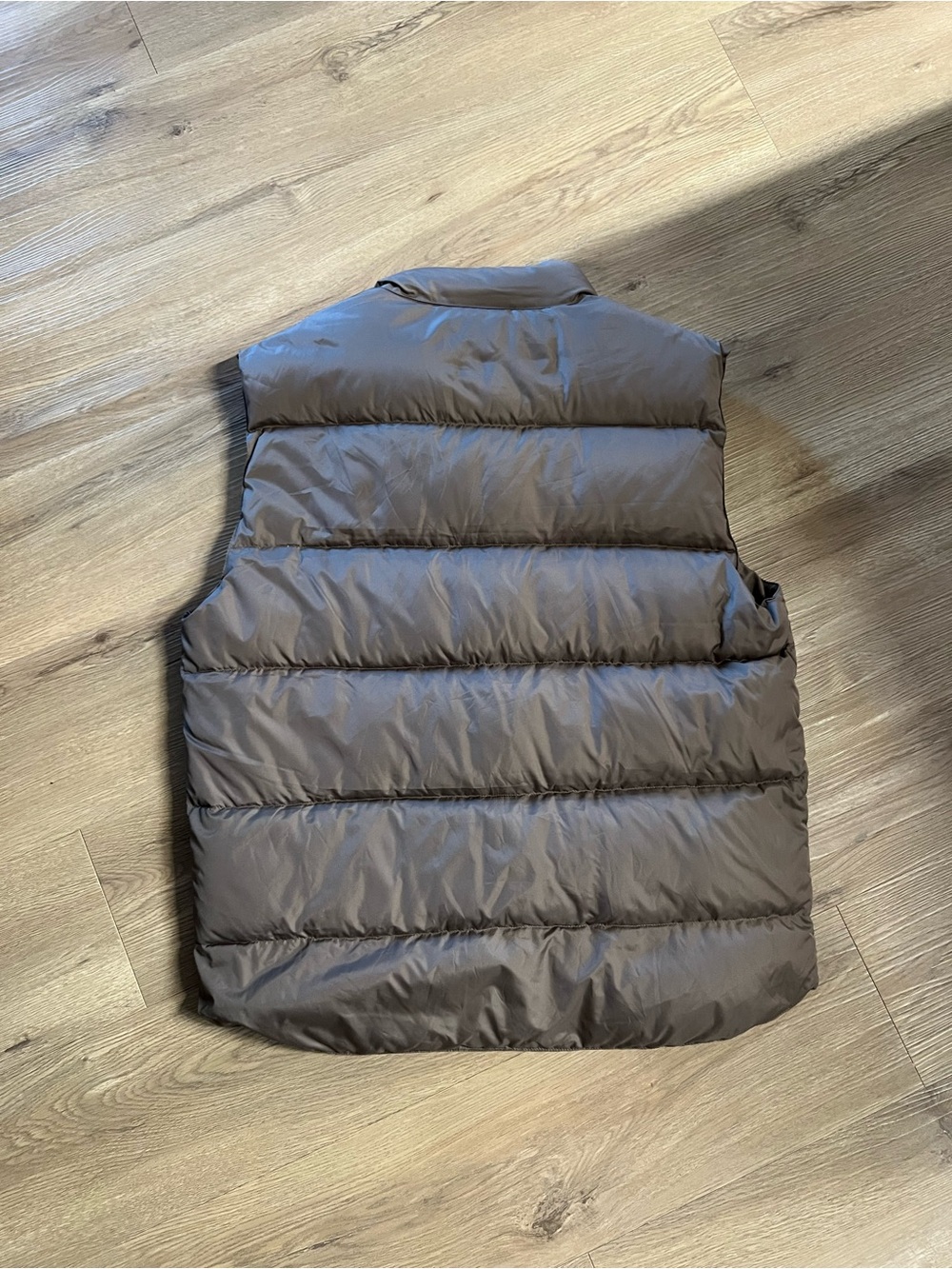 Cabellas Quilted Puffer Vest in Taupe Brown - Picture 4 of 4
